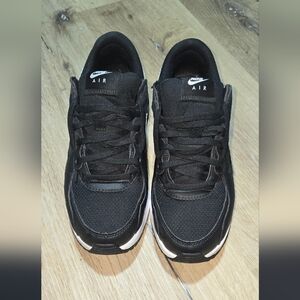 Nike Black Sneakers